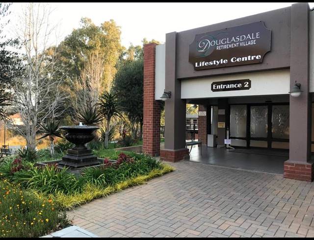 1 BEDROOM APARTMENT FOR SALE IN DOUGLASDALE